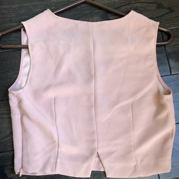 Zara basic sleeveless shirt/vest. Size Xs. Light rose colour. With side zipper. - Picture 2 of 3